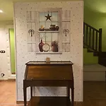 Un Encanto De Duplex Apartment *